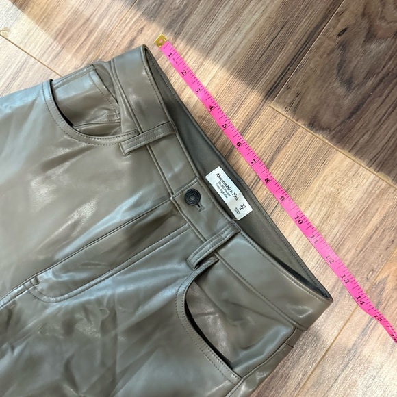 Abercrombie & Fitch 90’s Straight Pant Jean Vegan Leather Jean Mixed - Picture 7 of 7